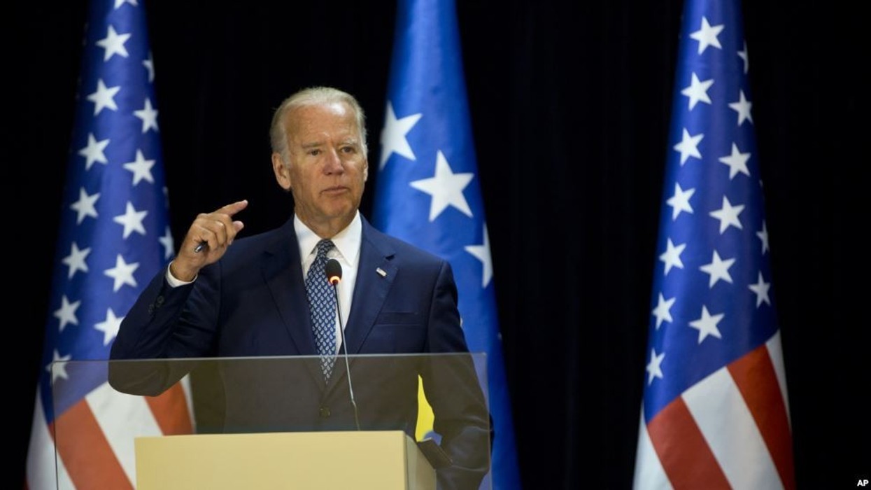 2016/08/biden-prosite.jpg