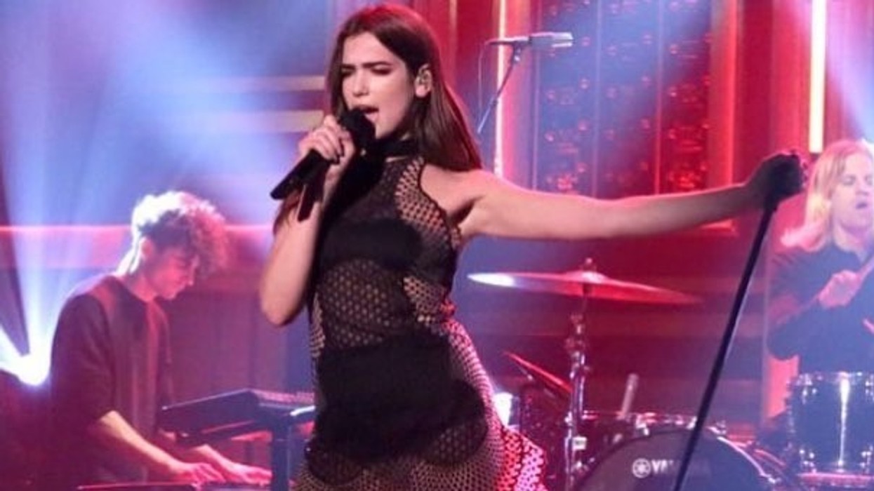 2016/08/DuaLipa-1.jpg