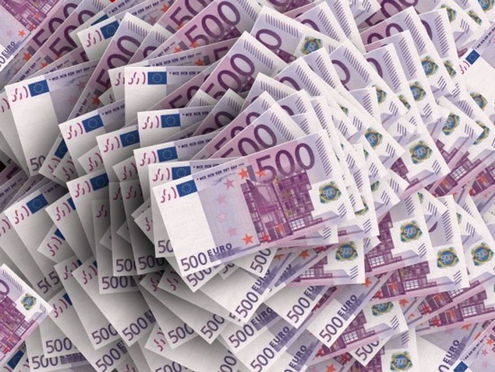 2016/08/Euro_500_shume-1.jpg