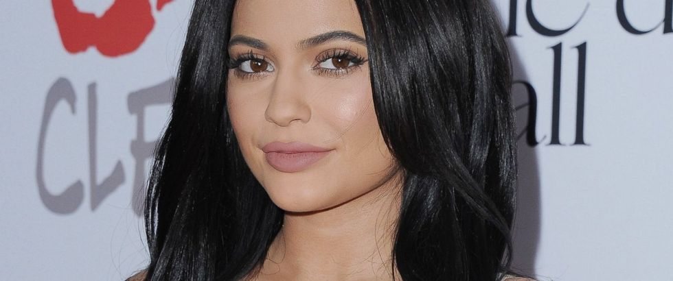 2016/08/GTY_kylie_jenner_jt_151226_12x5_1600.jpg