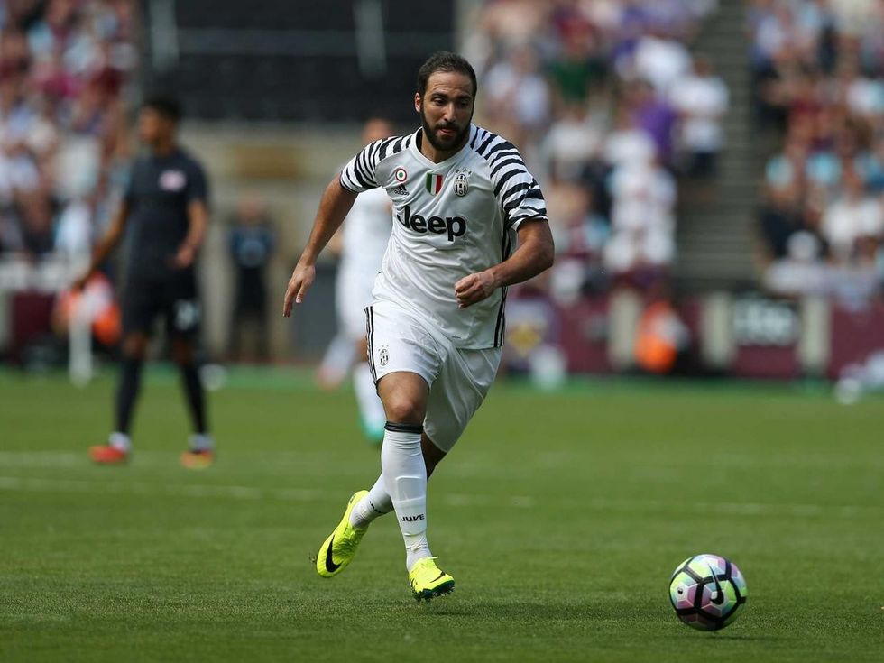 2016/08/higuain-1.jpg
