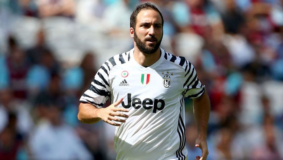 2016/08/higuain.jpg