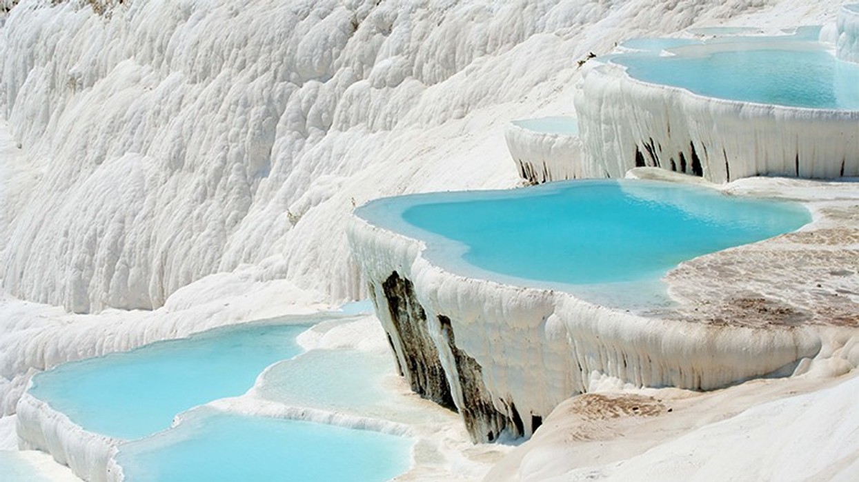 2016/08/Pamukkale-footer.jpg