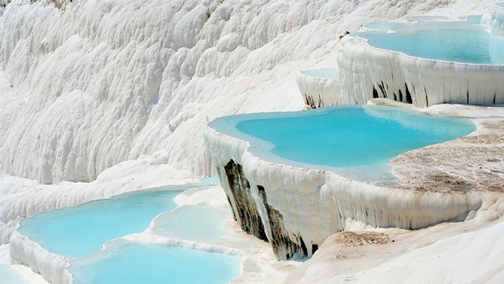 2016/08/Pamukkale-footer.jpg