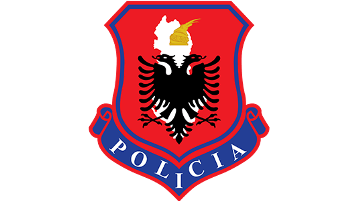 2016/08/Policia_Shtetit.png