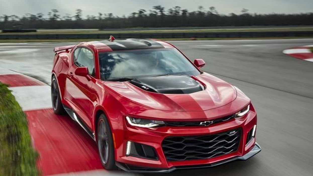 2016/08/Rrjedhin-të-dhënat-e-Chevrolet-Camaro-ZL1-që-lansohet-vitin-e-ardhshëm-foto.jpg