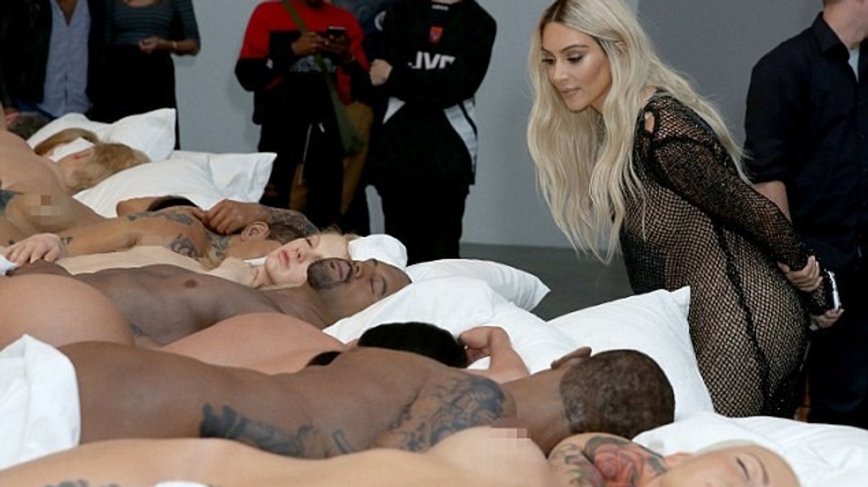 2016/09/37A1AD7E00000578-0-Kanye_West_held_a_secret_art_exhibit_on_Friday_in_Los_Angeles_wh-a-152_1472760592216.jpg
