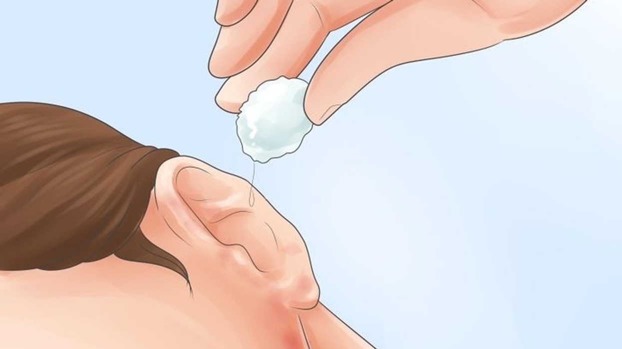 2016/09/aid4625-728px-Get-Rid-of-Ear-Wax-Step-6-Version-3.jpg