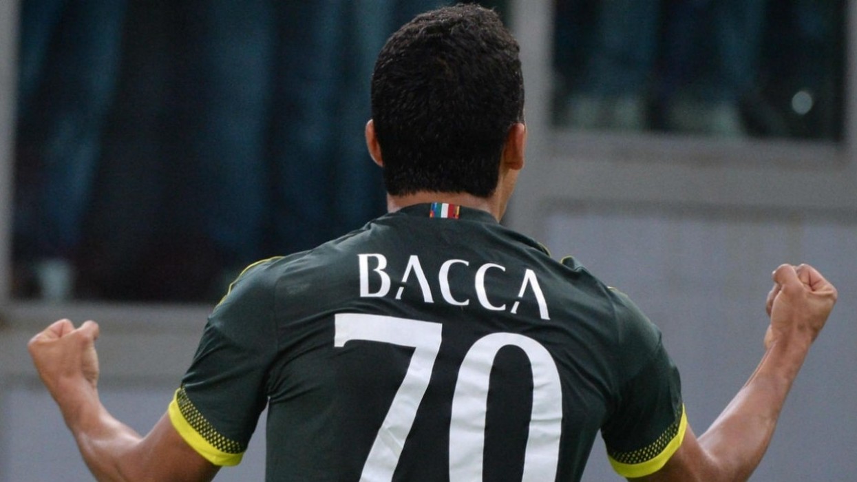2016/09/carlos_bacca.jpg
