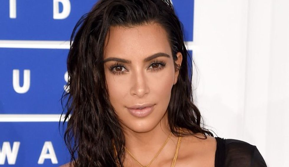 2016/09/KimKardashian-4.jpg