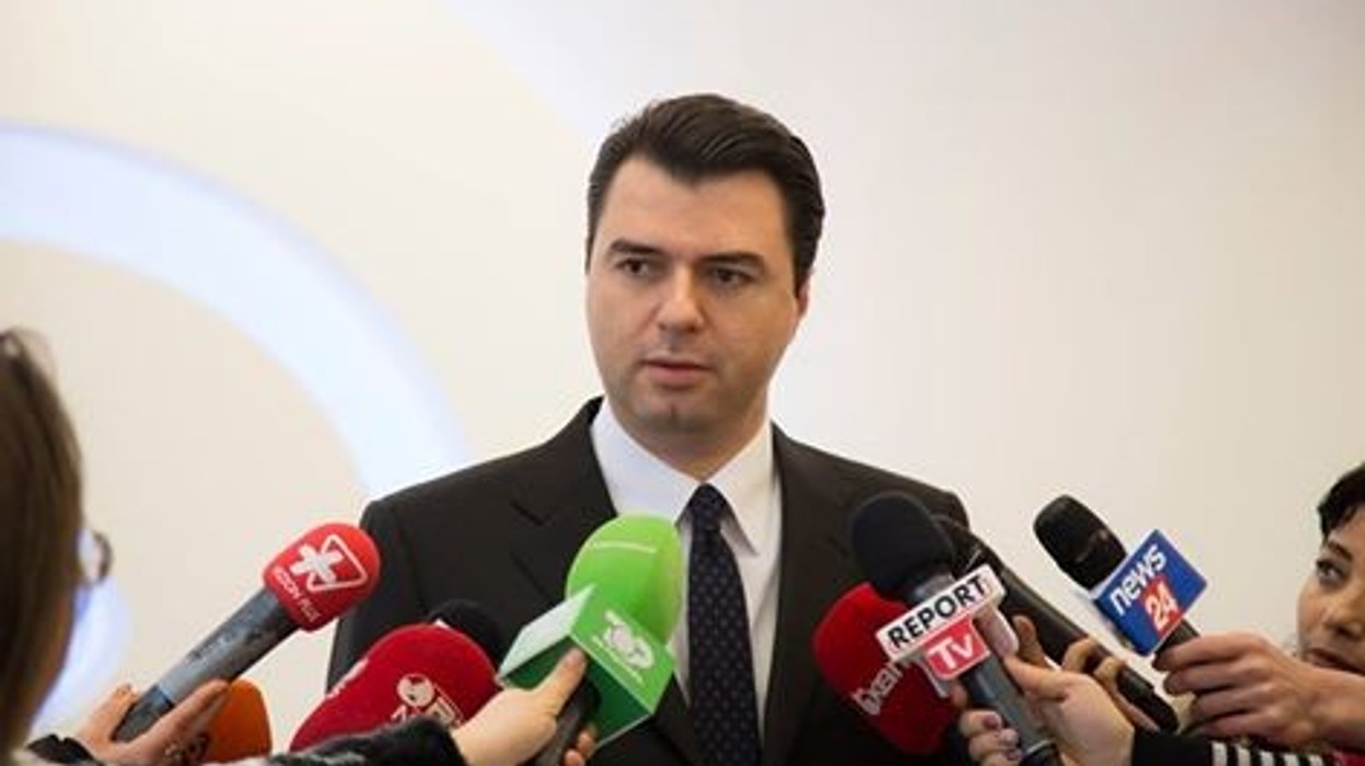 2016/09/Lulzim_Basha_para_mediave.jpg