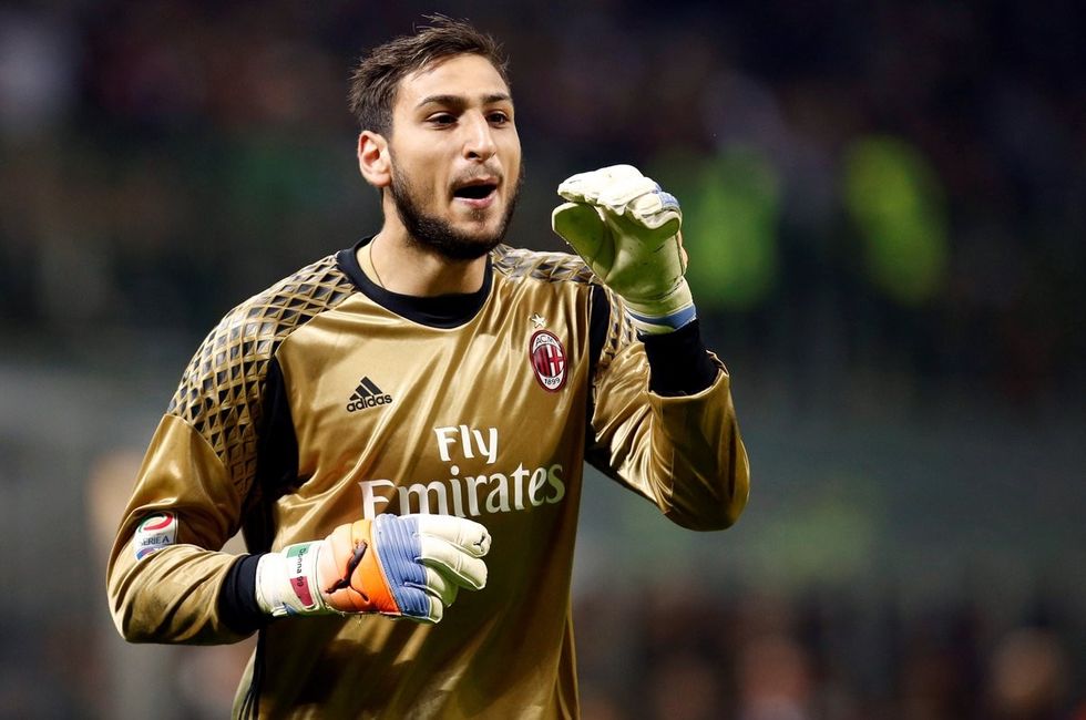 2016/10/donnarumma-e1477170465683.jpg
