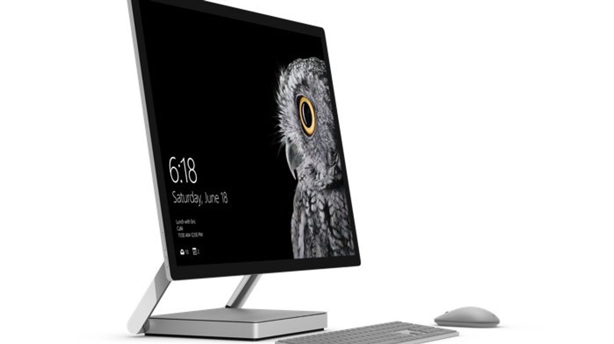 2016/10/Microsoft-Surface-Studio-PC-1.jpg