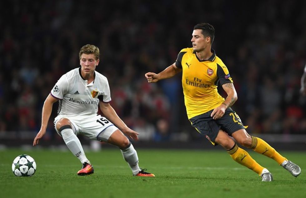 2016/10/xhaka-5.jpg