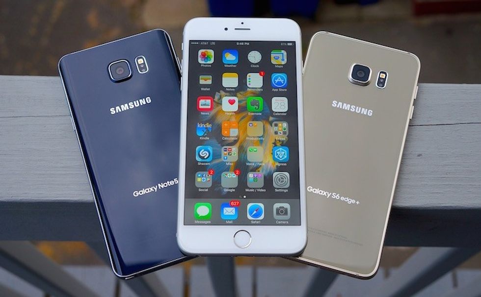 2016/11/Apple-iPhone-6s-Plus-vs-Samsung-Galaxy-Note-5-and-S6-Edge-Plus.jpg
