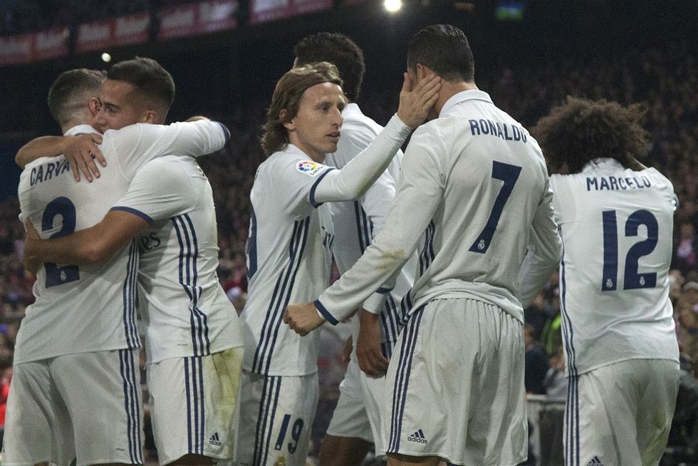 2016/11/ClubAtleticodeMadridvRealMadridCFLasPlnrUrSWZTx.jpg