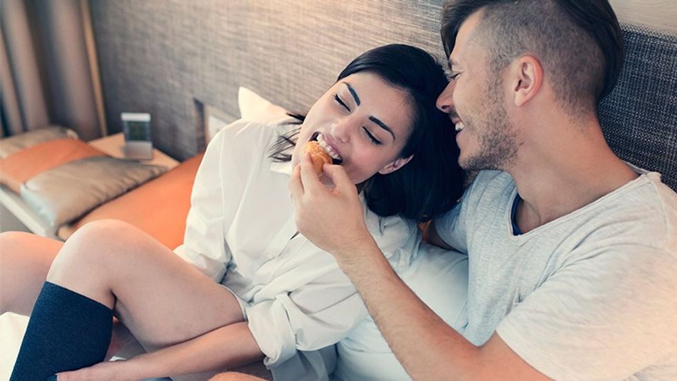 2016/11/Food-During-Sex_Feat.jpg