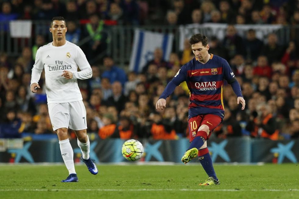 2016/11/messi-ronaldo-e1478890877277.jpg