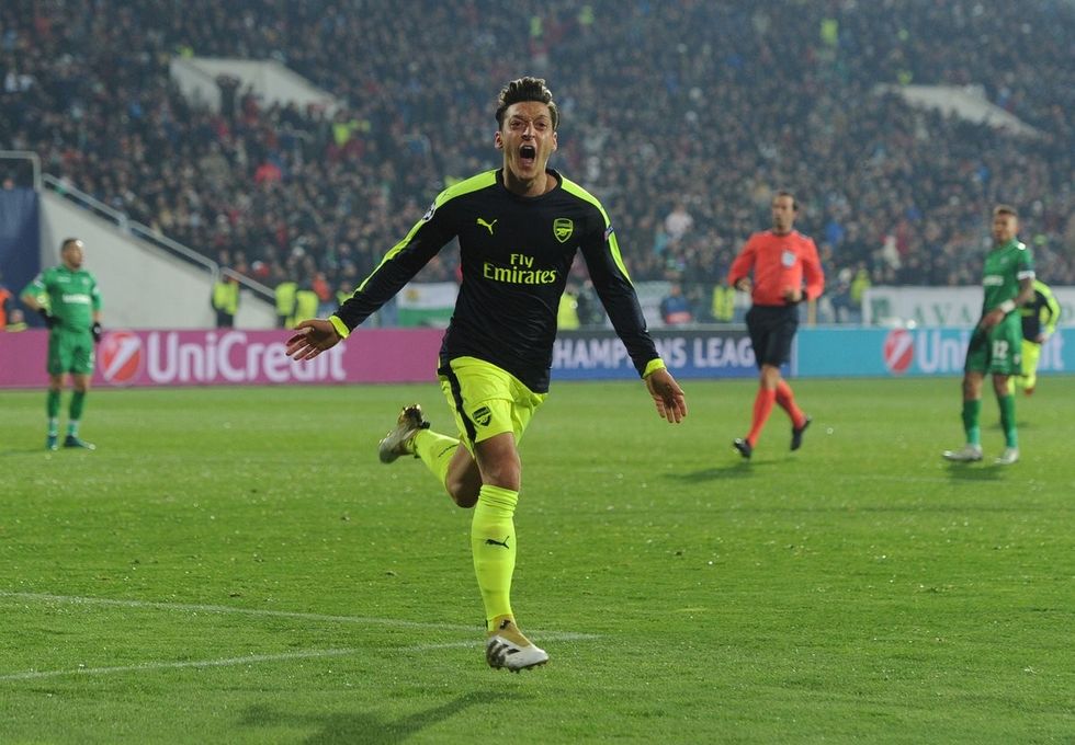 2016/11/ozil-1-1-e1478039193497.jpg