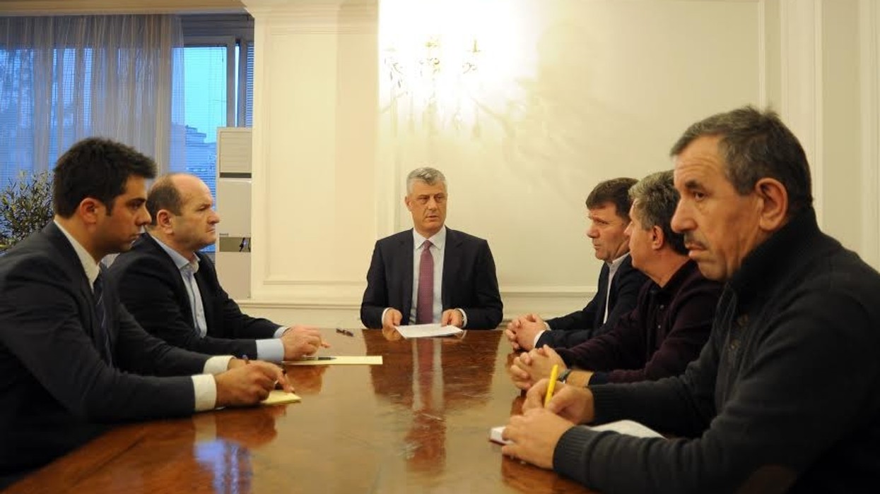 2016/11/thaci-shoqatat.jpg