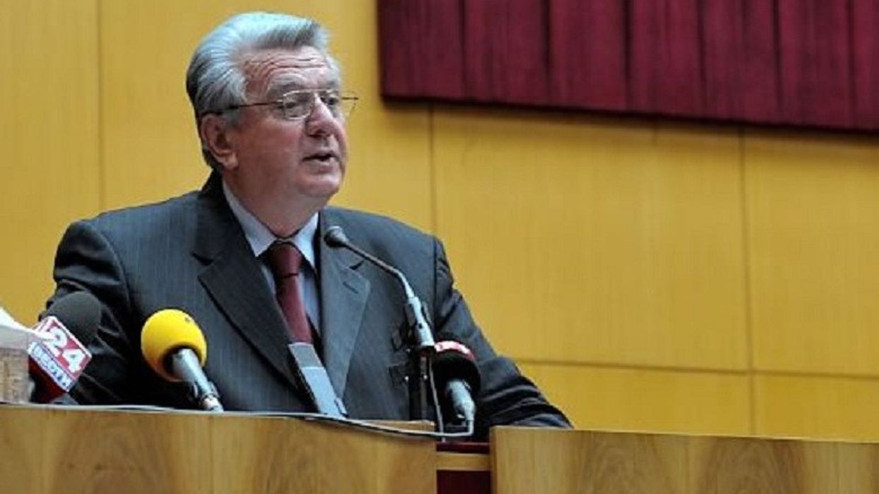 Kambovski, studentëve: Provimi i jurisprudencës mund të jepet shqip, por duhet njohuri e përsosur e maqedonishtes Kambovski, studentëve: Provimi i jurisprudencës mund të jepet shqip, por duhet njohuri e përsosur e maqedonishtes