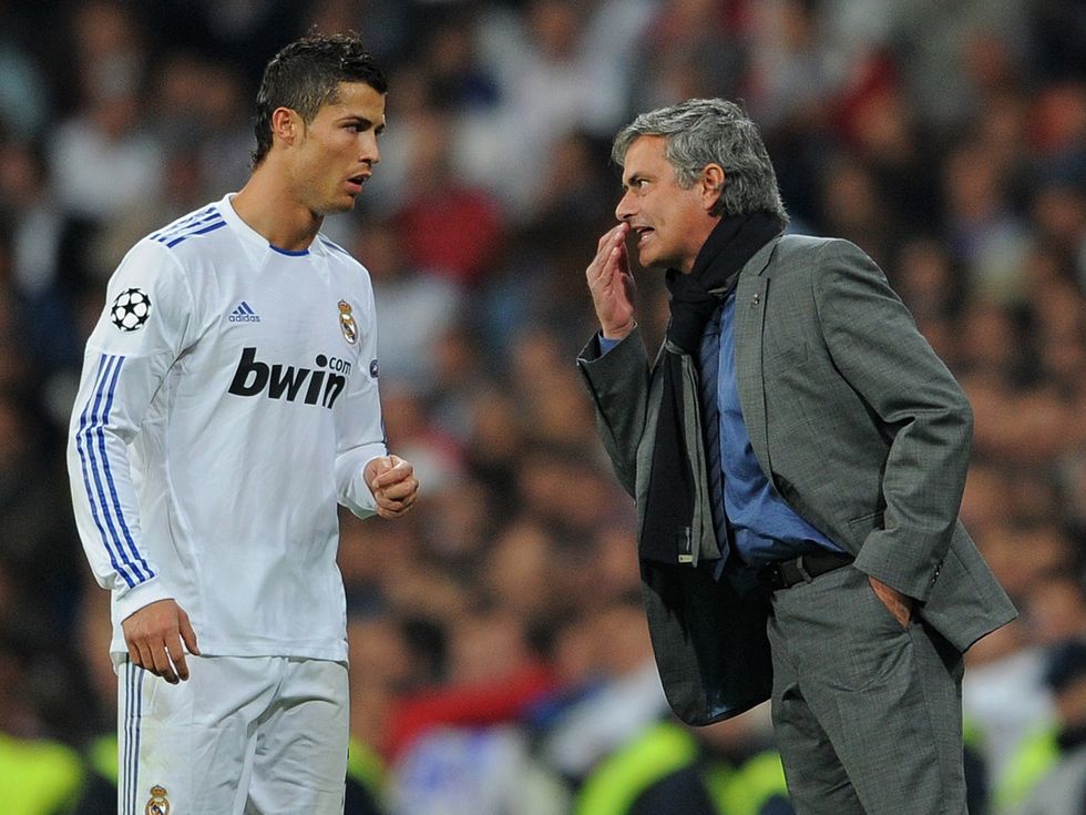 2016/12/ronaldo-mourinho_0-e1480719986586.jpg