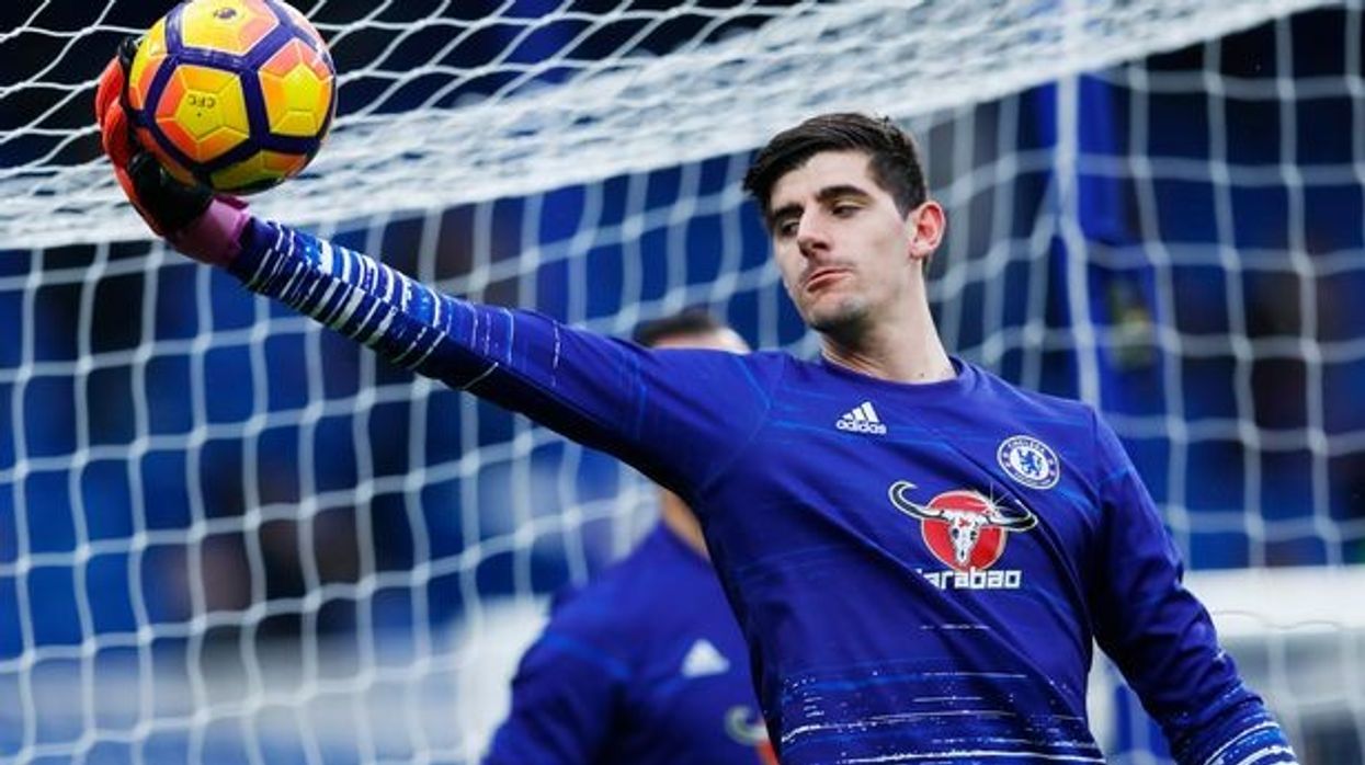 2017/01/Chelseas-Thibaut-Courtois-during-the-warm-up.jpg