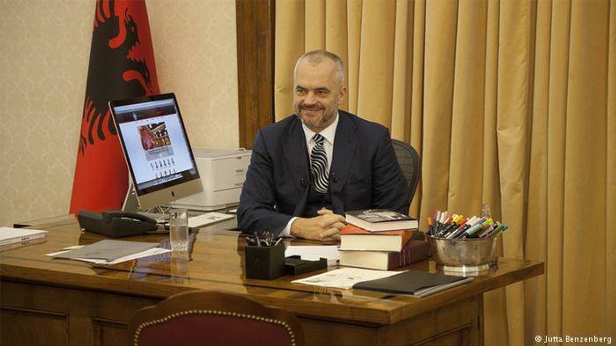 2017/01/Edi-Rama-kryeministri-e1485331477581.jpg