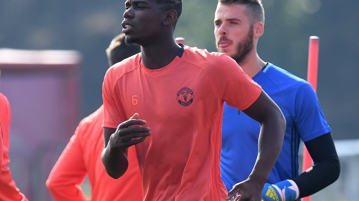 2017/01/pogba-de-gea-e1484933767408.jpg
