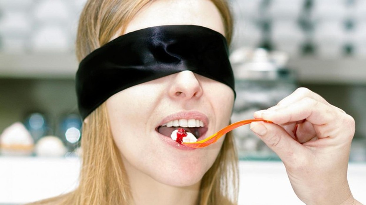 2017/02/eating-blindfold.jpg