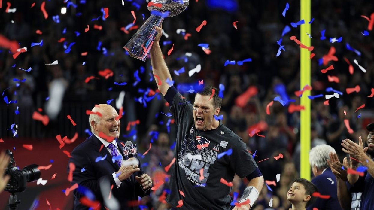 2017/02/patriots-win-tom-brady-super-bowl.jpg