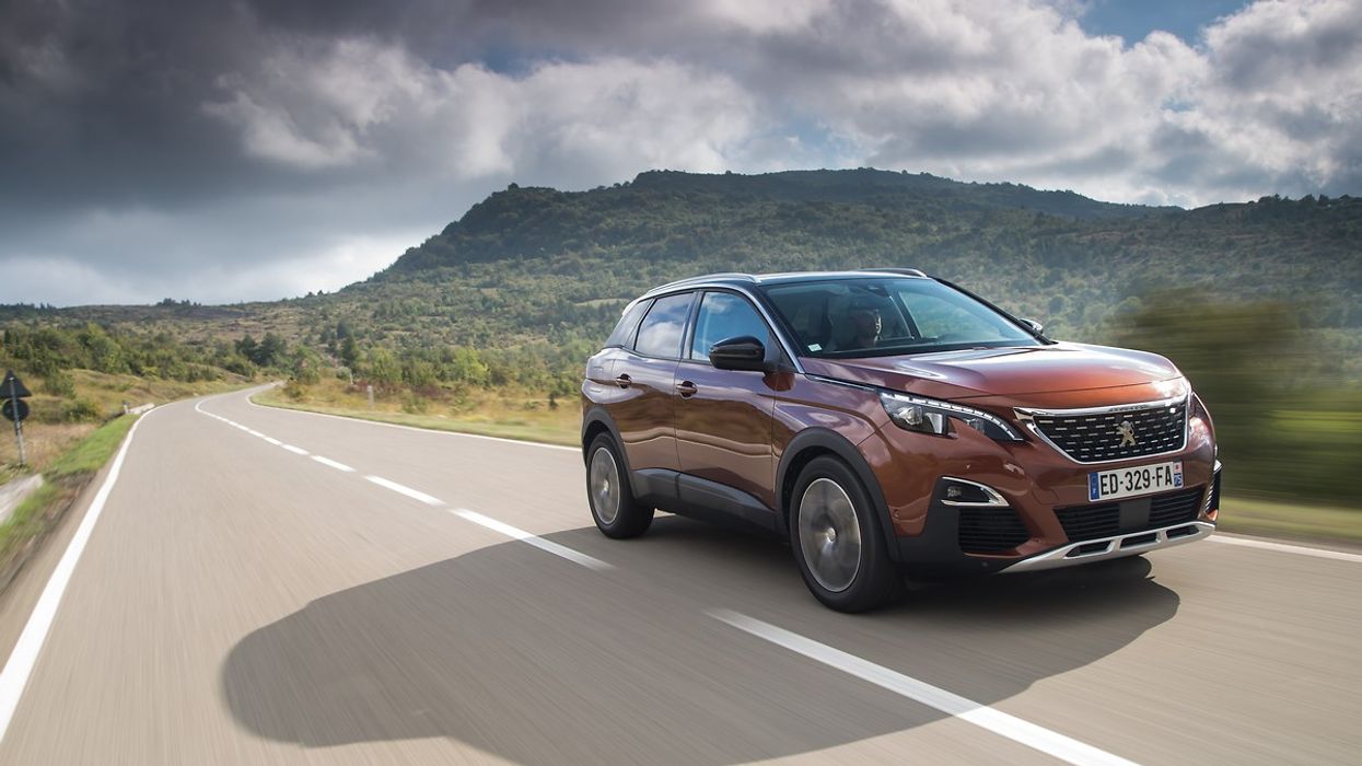2017/03/2_PEUGEOT_3008.jpg