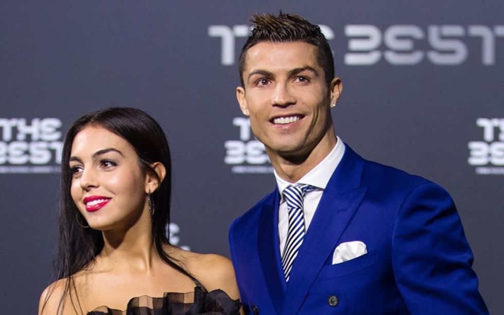 2017/03/georgina-rodriguez-cristiano-ronaldo.jpg
