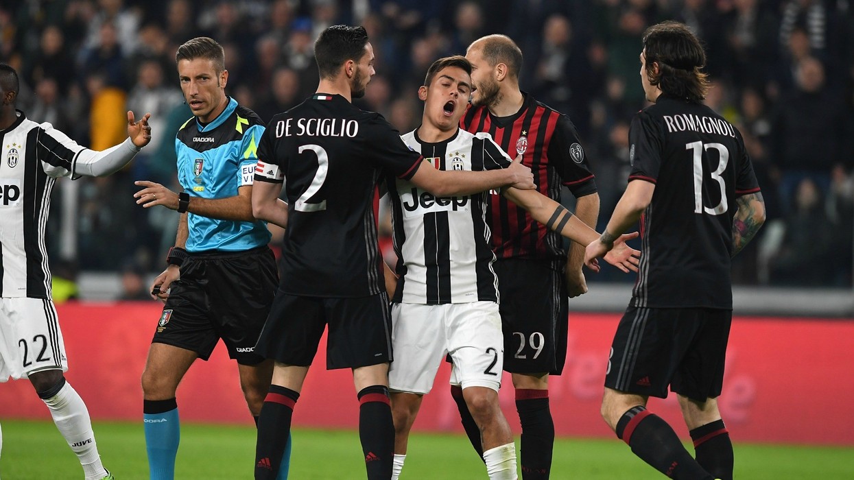 2017/03/mattia-de-sciglio-paulo-dybala-alessio-romagnoli-juventus-milan-serie-a_1ax368xic78r31lltnkd9mu4qx.jpg
