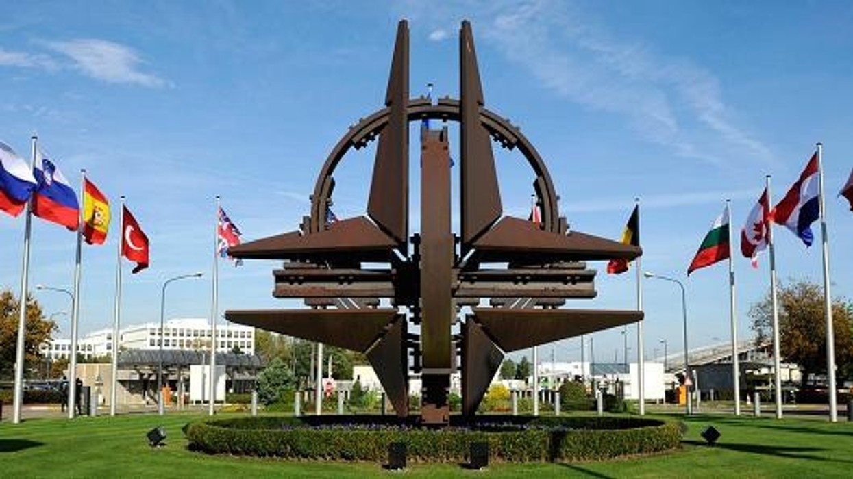 2017/03/nato.jpg