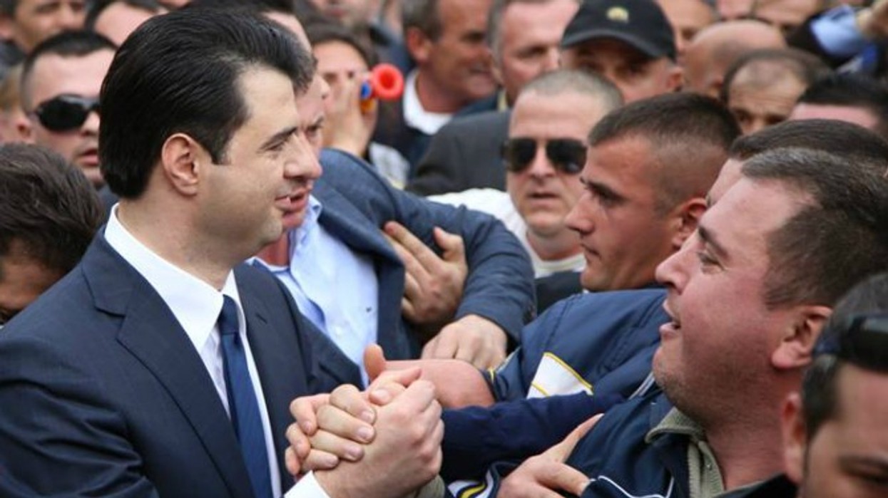2017/04/basha-proteste_1-e1493029372926.jpg