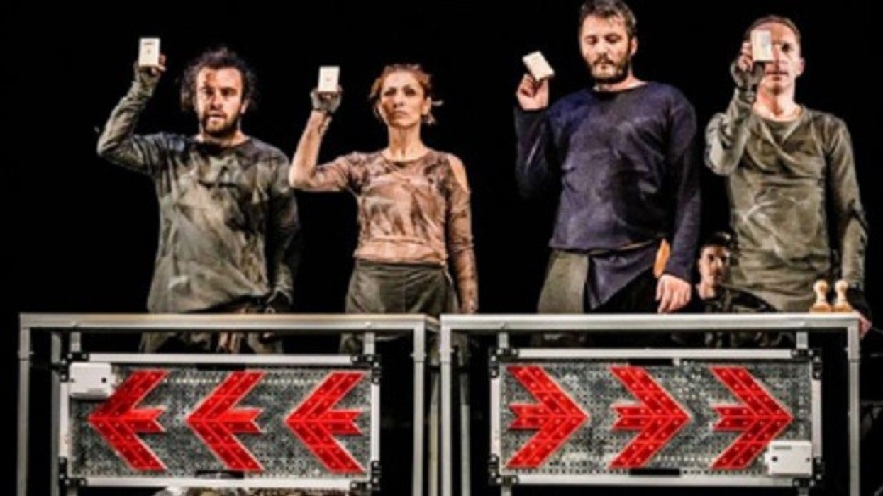 2017/04/Nje-shfaqe-teatri-ne-Shkup.jpg