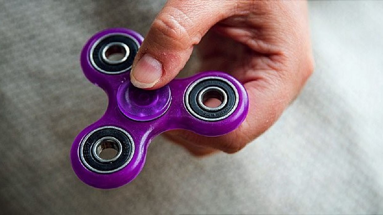 2017/05/650x350_fidget_spinner.jpg