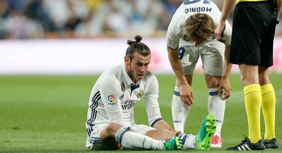 2017/05/bale.jpg