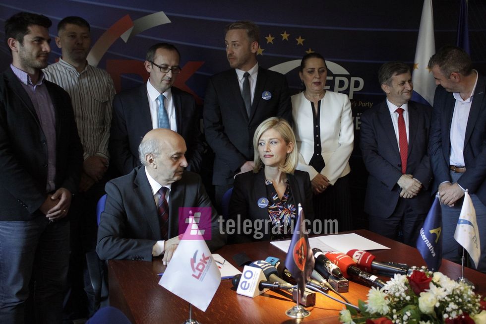 2017/05/koalicioni-LDK-dhe-Alternativa-Isa-Mustafa-Mimoza-Kusari-foto-Ridvan-Slivova-2-3.jpg
