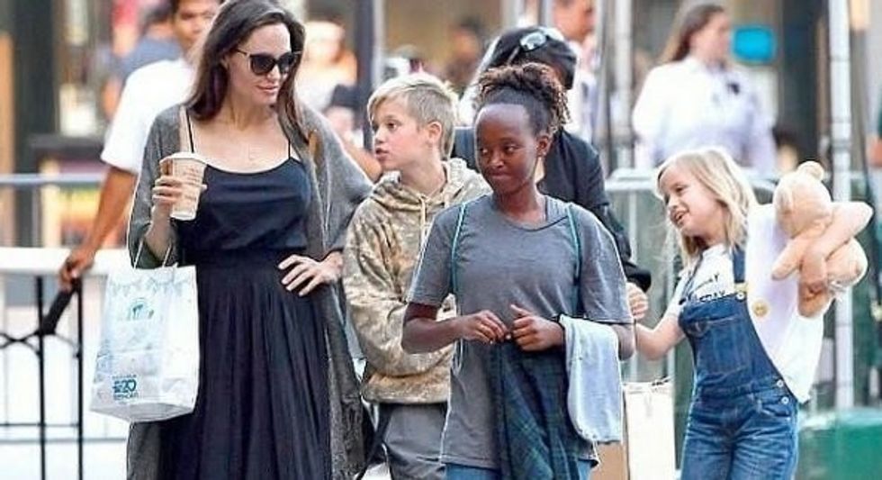 2017/07/angelina-jolie.jpg