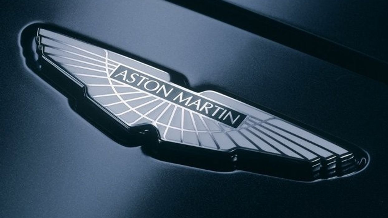 2017/07/Aston-Martin-Vantage-zbulohet-përmes-skicave-që-u-dërguan-për-tu-patentuar-foto.jpg