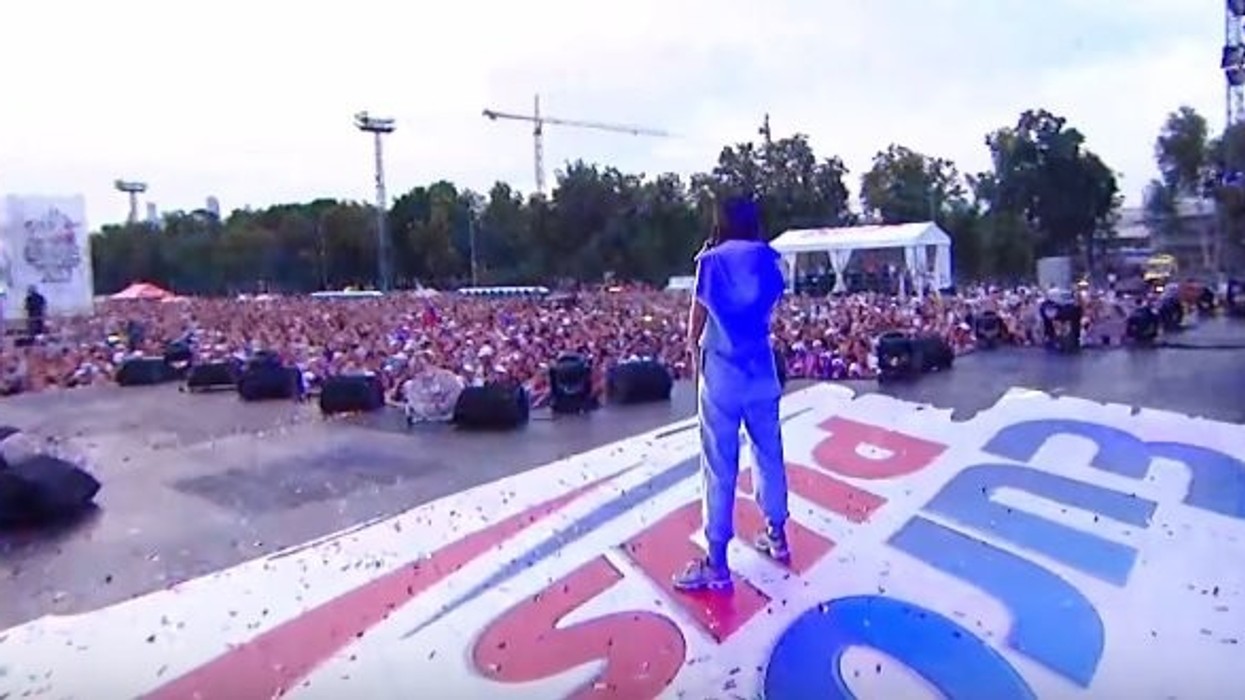2017/07/dua-lipaaa.jpg