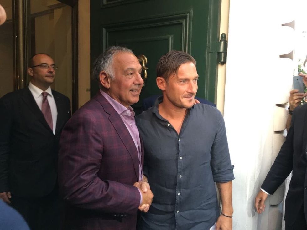 2017/07/palotta-totti.jpg