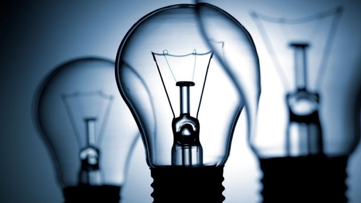 2017/07/the-light-bulb-conspiracy.jpg