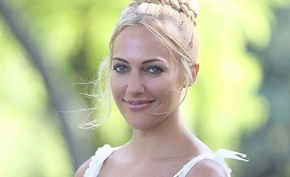 2017/08/MeryemUzerli.jpg