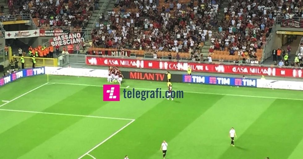 2017/08/Milan-fk-1.jpg