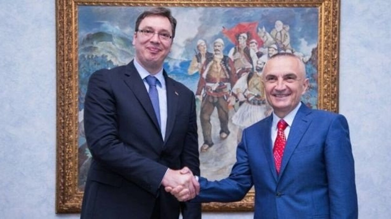 2017/08/vucicccc.jpg