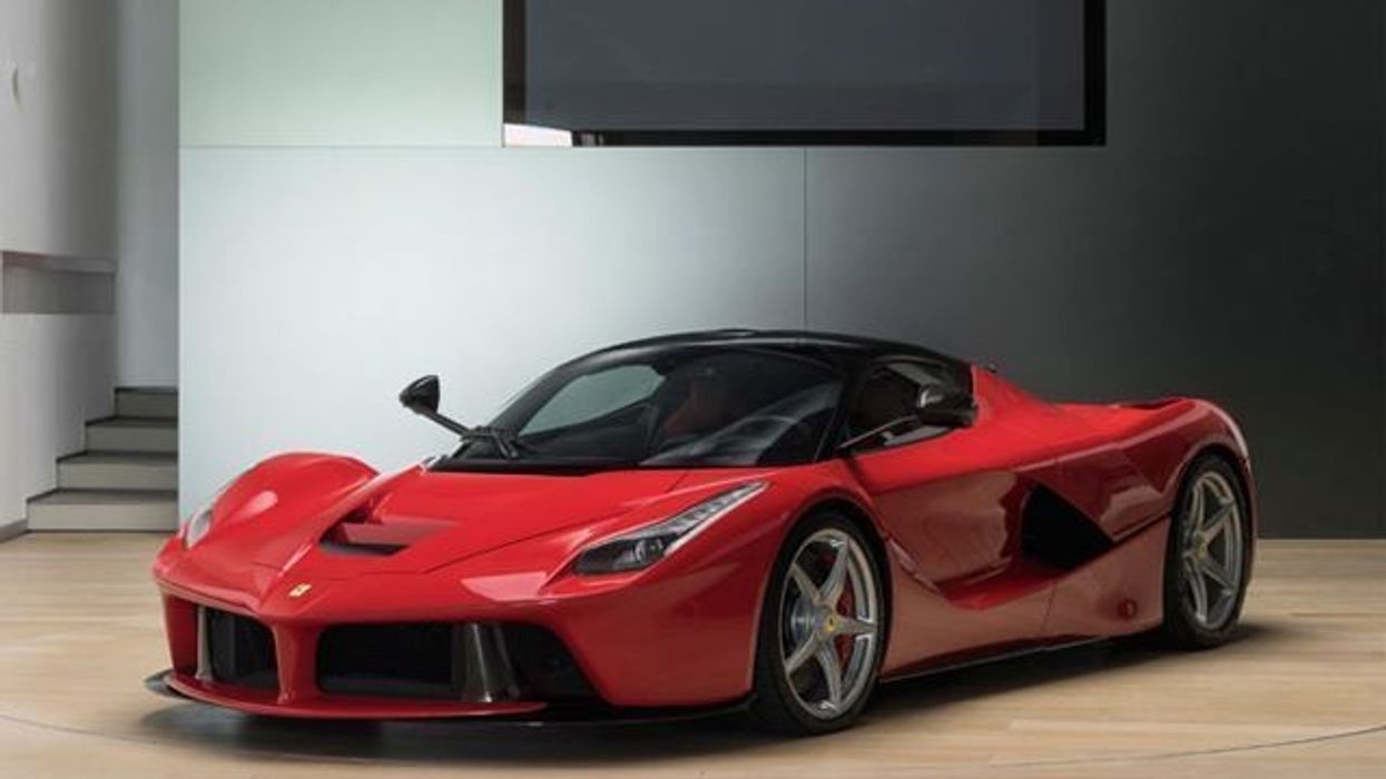 2017/09/Pagoi-dy-milionë-euro-per-nje-LaFerrari-qe-nuk-vozitet-foto.jpg