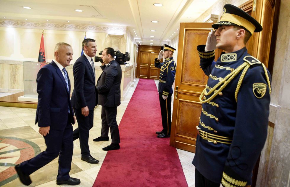 2017 10 11 Kryeparlamentari Veseli takoi presidentin e Shqipërisë Ilir Meta 5